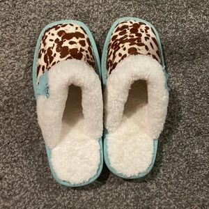 Ariat Women’s Jackie Square Cow Slipper
